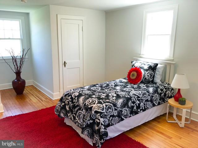 5187 Old Solomons Island Road Lothian, MD 20711 - Photo 19 of 29 Bedroom