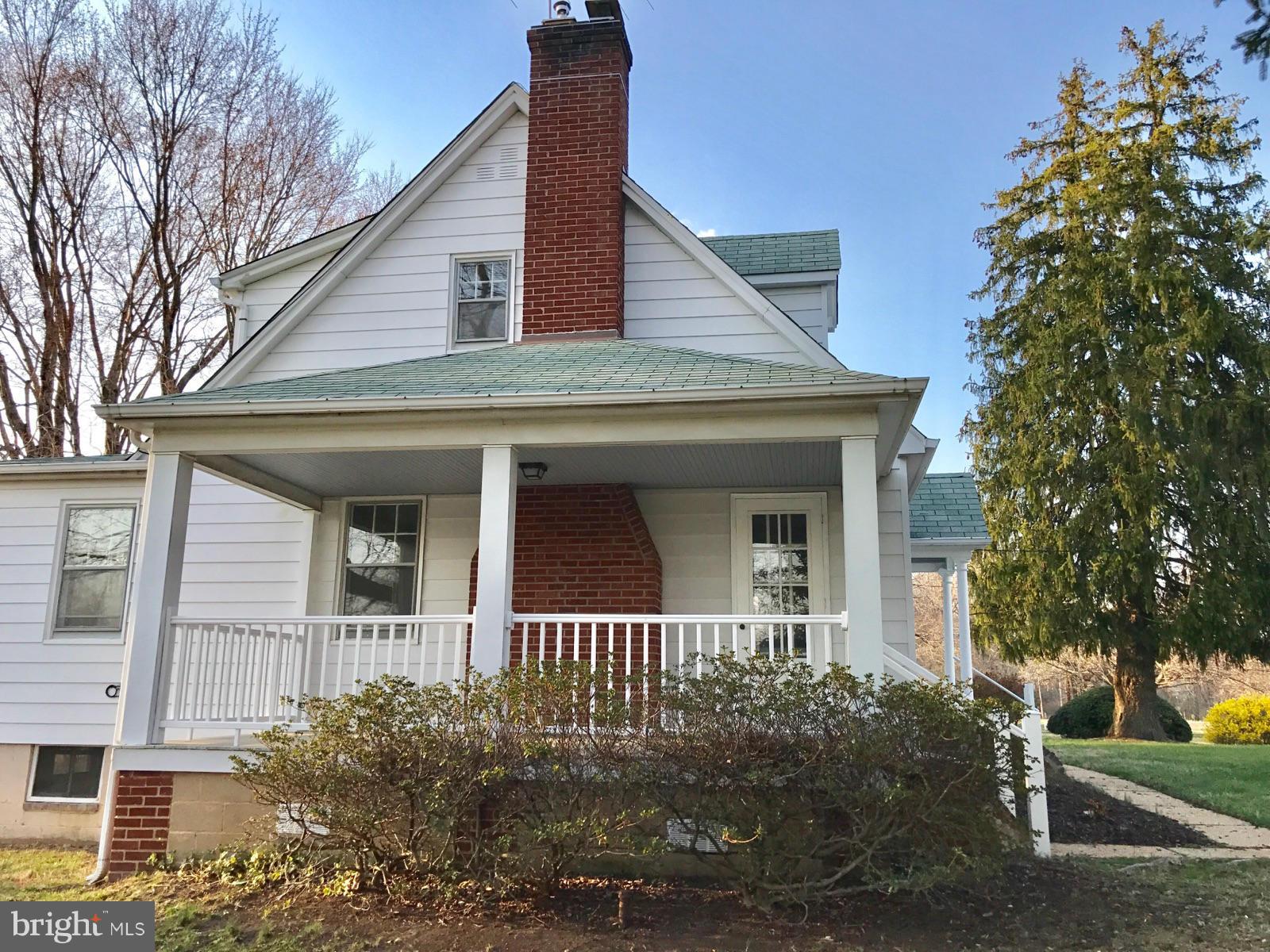 5187 Old Solomons Island Road Lothian, MD 20711 - Photo 3 of 29 Exterior (General)