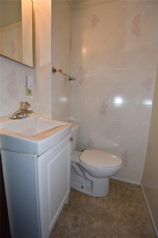 123 Noblestown Road Carnegie, PA 15106 - Photo 10 of 23 Gallery Image 10