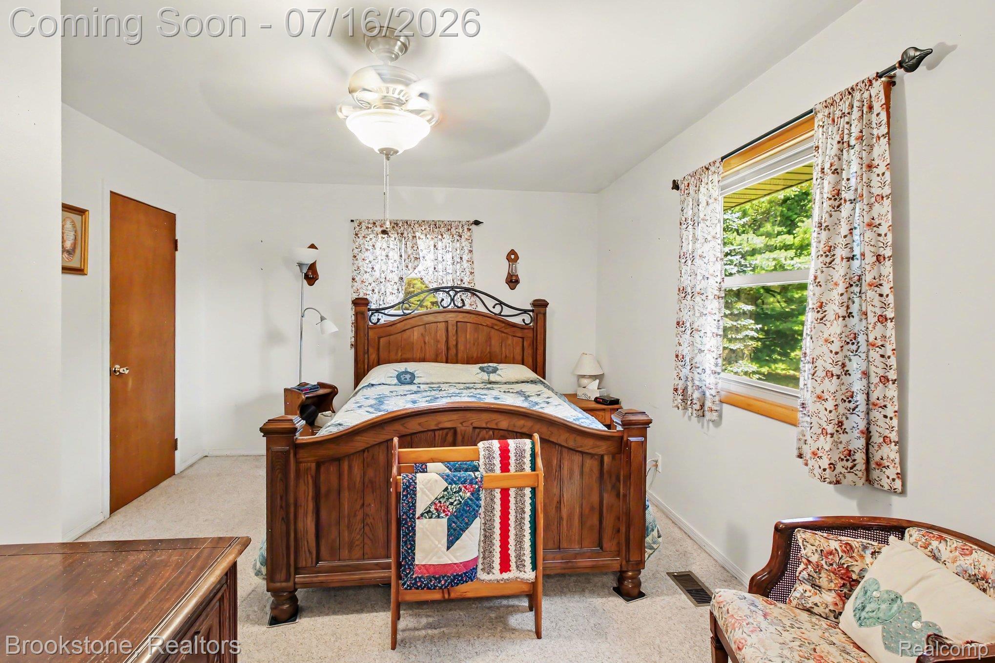 4555 Lonsberry Road Columbiaville, MI 48421 - Photo 12 of 29 021_file_3078.jpg