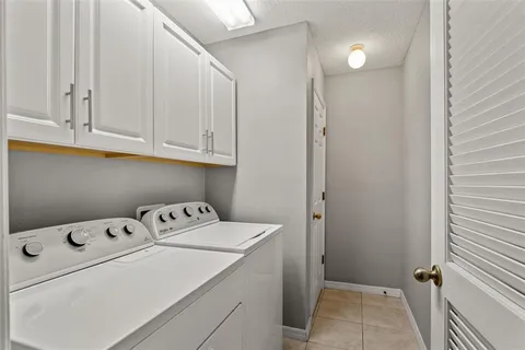 $449,900 | 554 52nd Avenue North, St. Petersburg, FL 33703