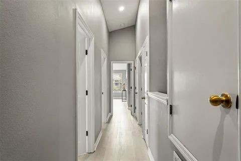 $449,900 | 554 52nd Avenue North, St. Petersburg, FL 33703