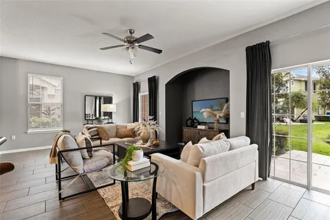 $449,900 | 554 52nd Avenue North, St. Petersburg, FL 33703