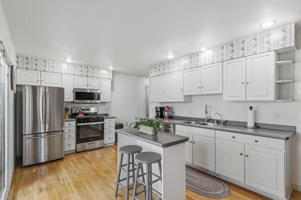 $449,900 | N7589 Lakeside Drive, Portage, WI 53901