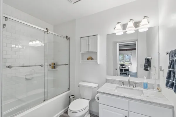 $449,900 | N7589 Lakeside Drive, Portage, WI 53901