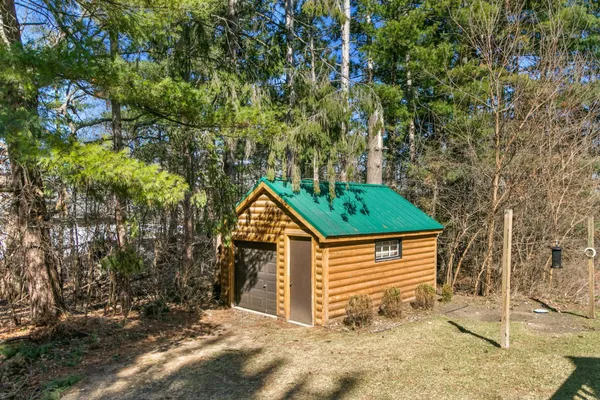 $449,900 | N7589 Lakeside Drive, Portage, WI 53901