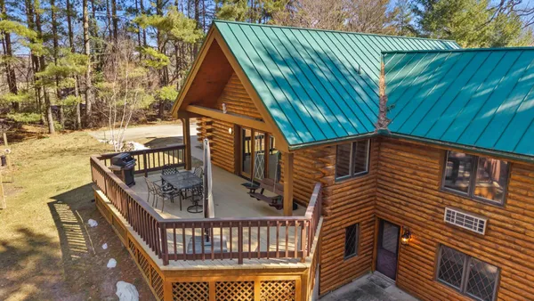 $449,900 | N7589 Lakeside Drive, Portage, WI 53901