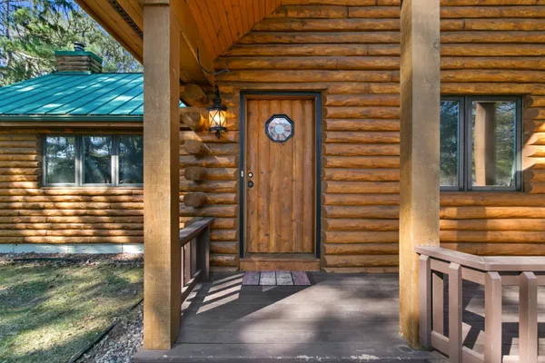 $449,900 | N7589 Lakeside Drive, Portage, WI 53901