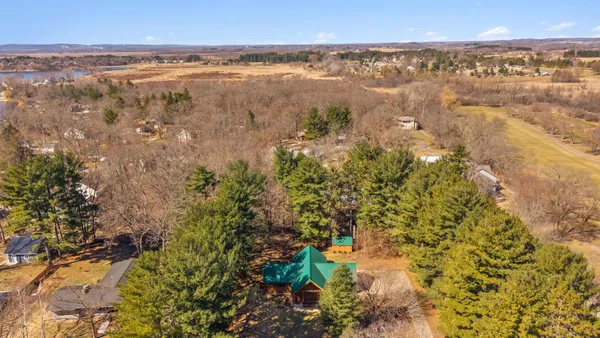 $449,900 | N7589 Lakeside Drive, Portage, WI 53901