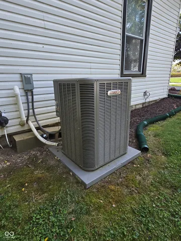 $285,000 | 101 West Gosch Road, Shelbyville, IN 46176