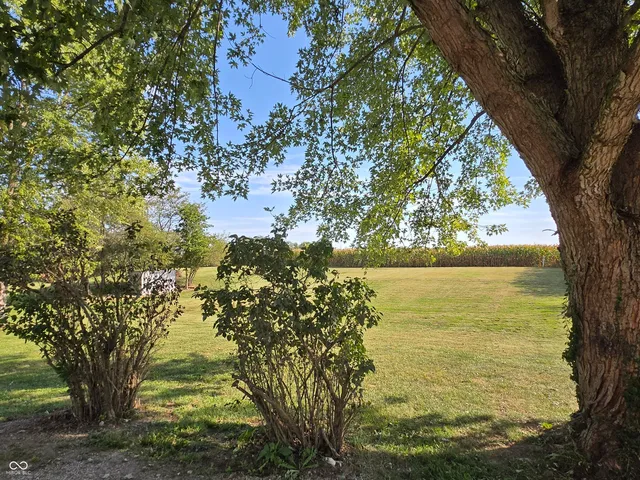 $285,000 | 101 West Gosch Road, Shelbyville, IN 46176