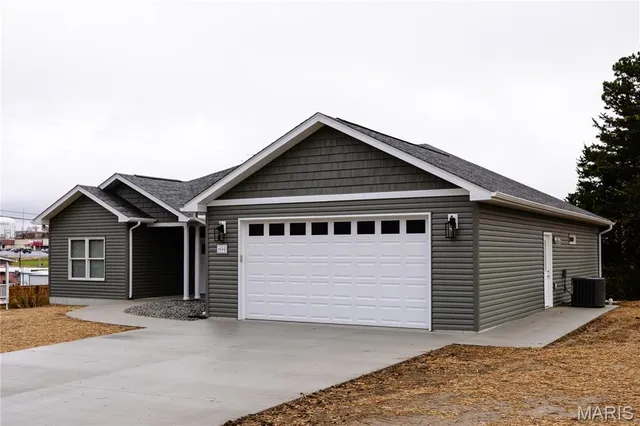 $359,000 | 604 Basswood Drive, Rolla, MO 65401