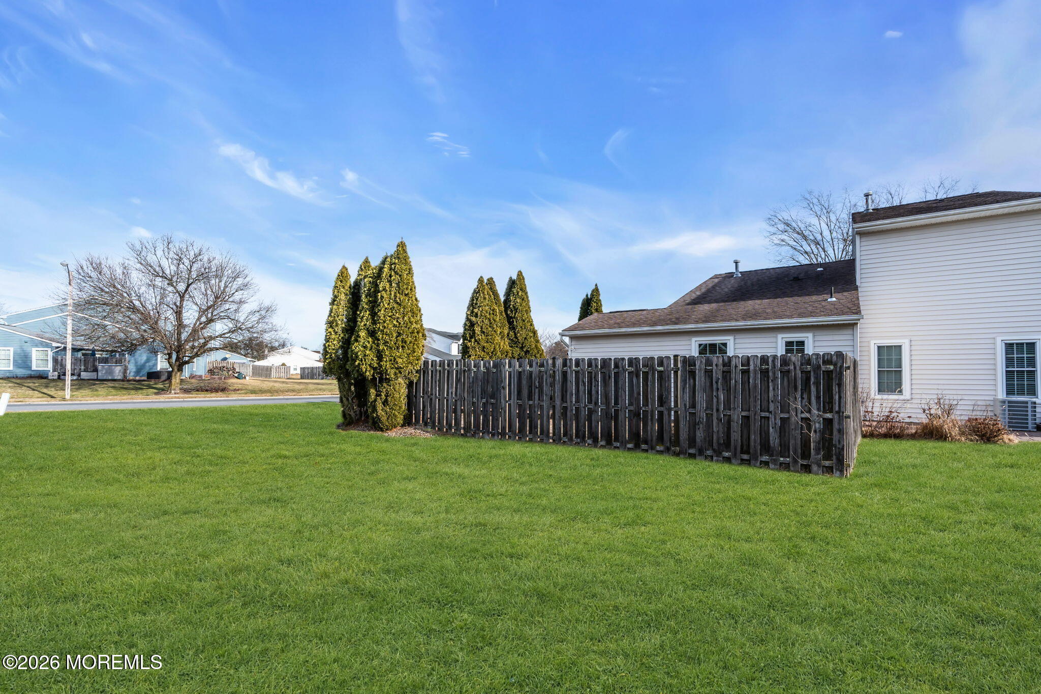 1 Breakwater Square Freehold, NJ 07728 - Photo 33 of 33 a view of a backyard with green space
