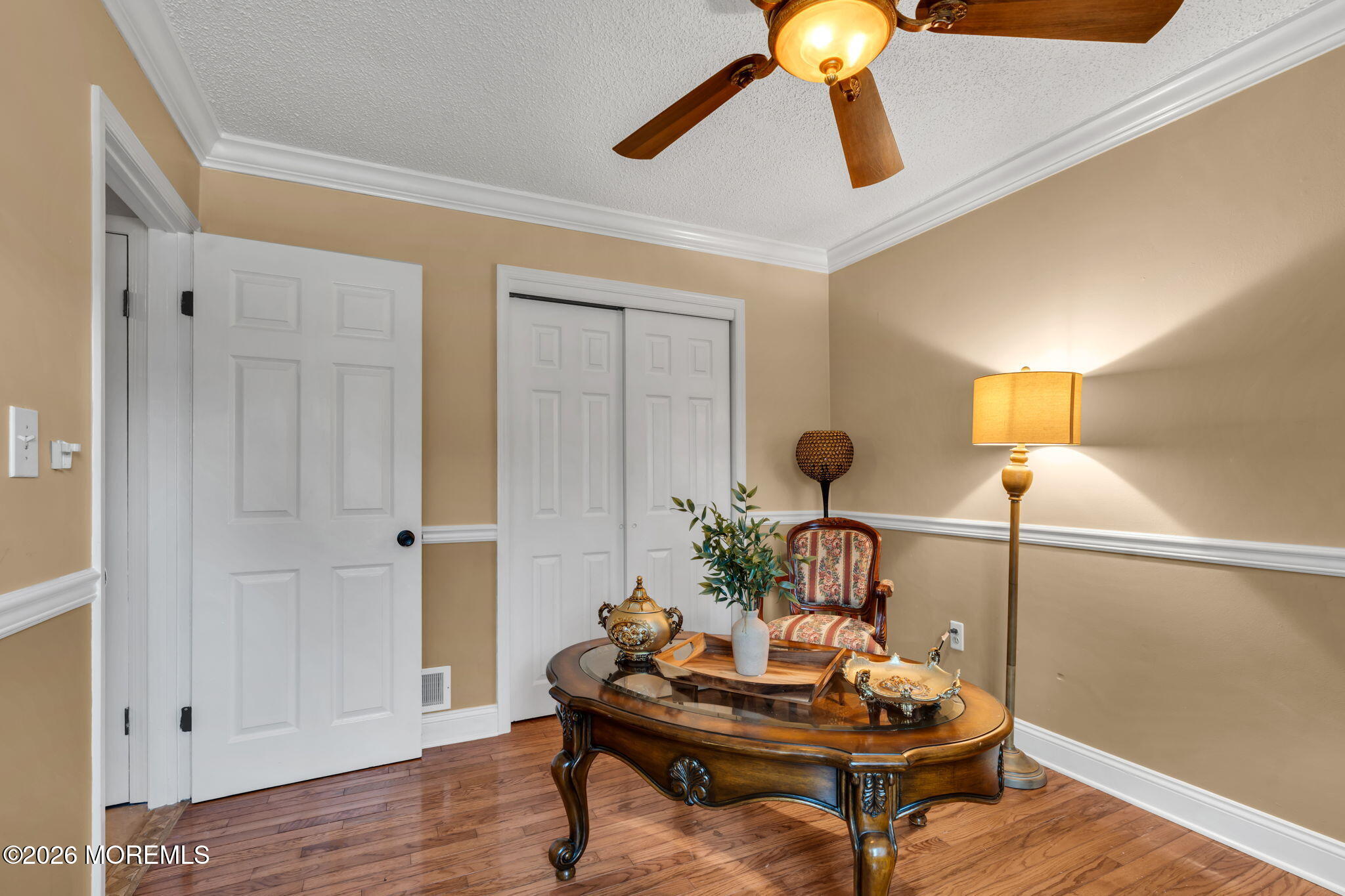 1 Breakwater Square Freehold, NJ 07728 - Photo 9 of 33 a living room with furniture