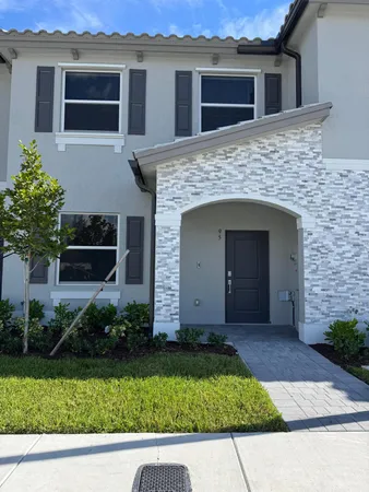 $2,500 | 95 Southeast 11th Avenue, Florida City, FL 33034