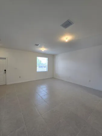 $2,500 | 95 Southeast 11th Avenue, Florida City, FL 33034