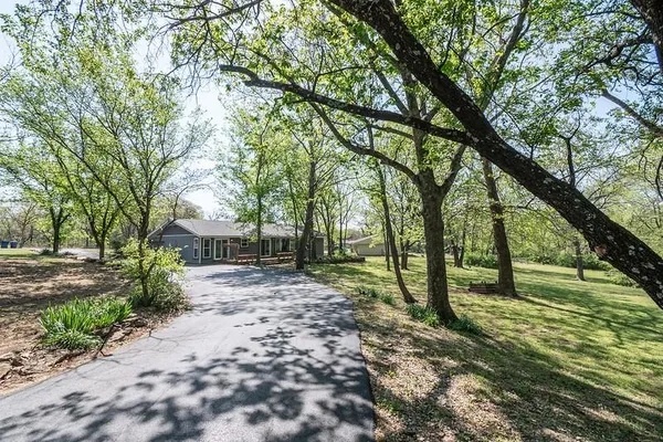 $225,000 | 106 Oak Hills Drive, Coffeyville, KS 67337