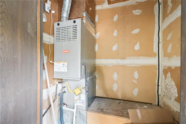 $225,000 | 106 Oak Hills Drive, Coffeyville, KS 67337