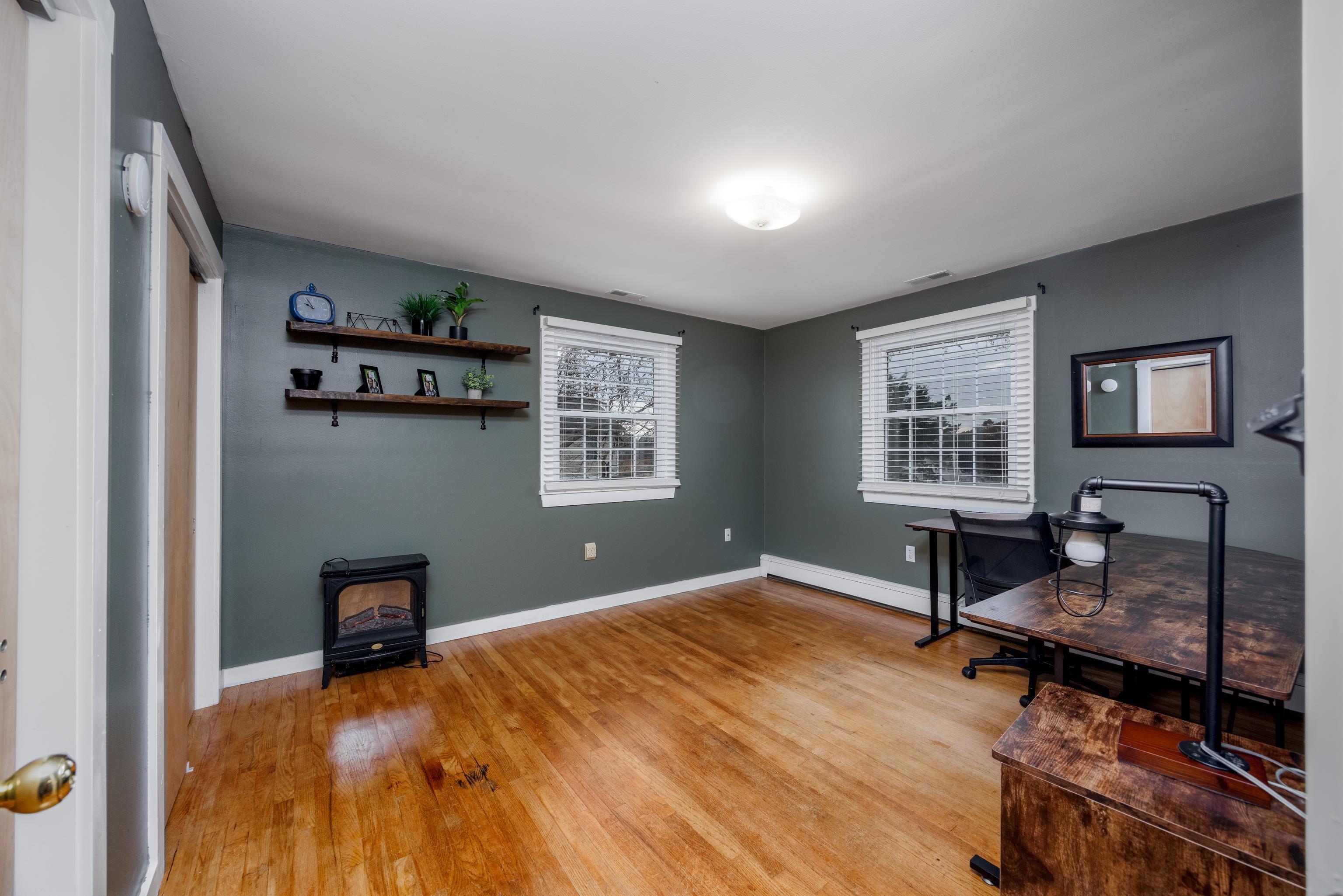 103 Bate Avenue Rio Grande, NJ 08242 - Photo 21 of 50 a bedroom with furniture and a window