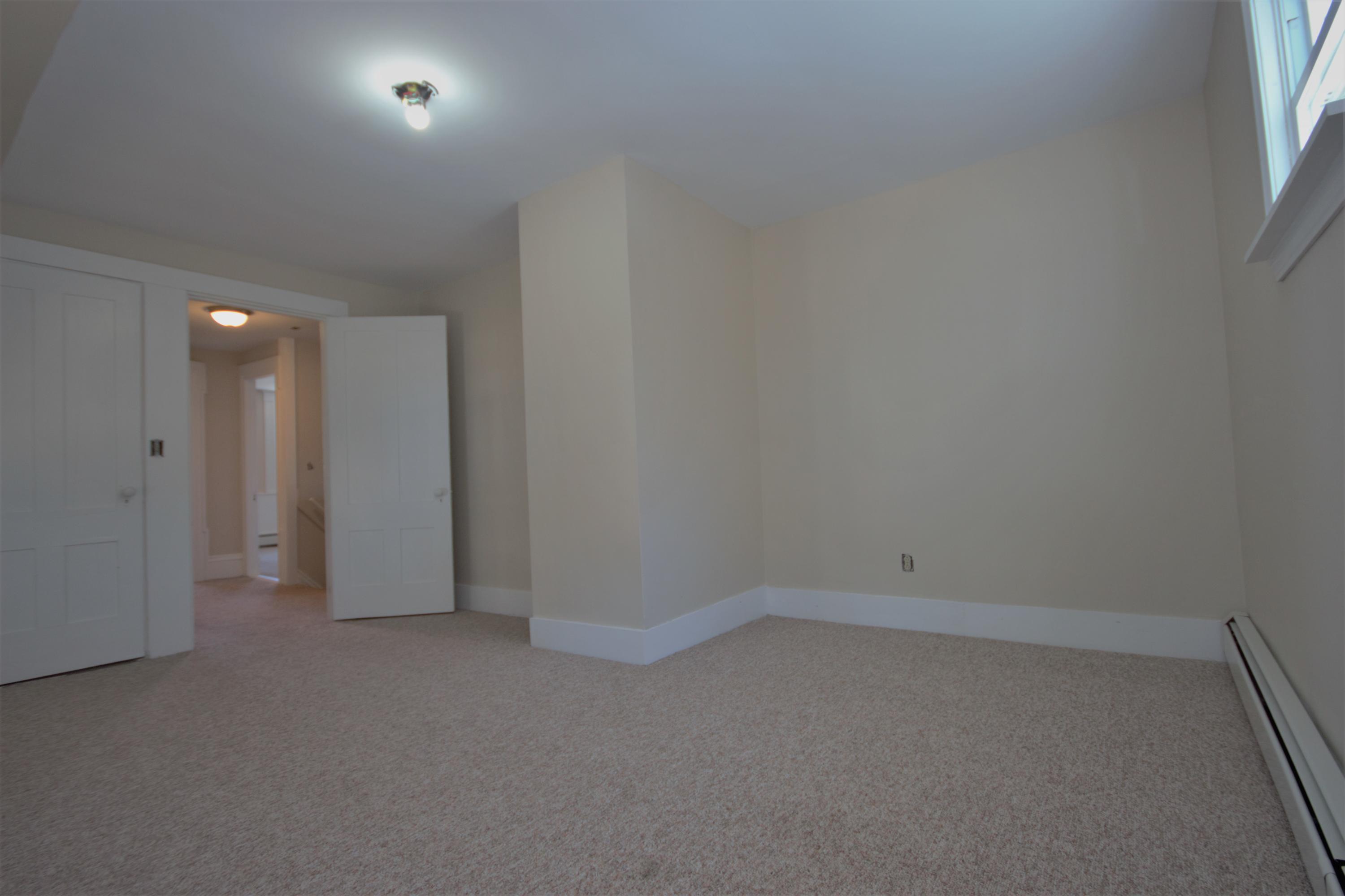 22 Rock Street Bangor, ME 04401 - Photo 33 of 40 29 (2)