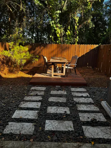 $1,750 | 210 Sharon Court, Mary Esther, FL 32569