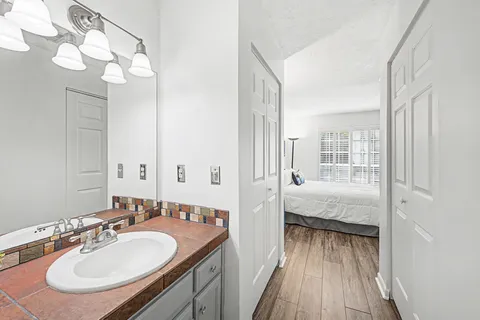 $325,000 | 412 Post Creek Road, Nashville, TN 37221