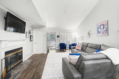 $325,000 | 412 Post Creek Road, Nashville, TN 37221