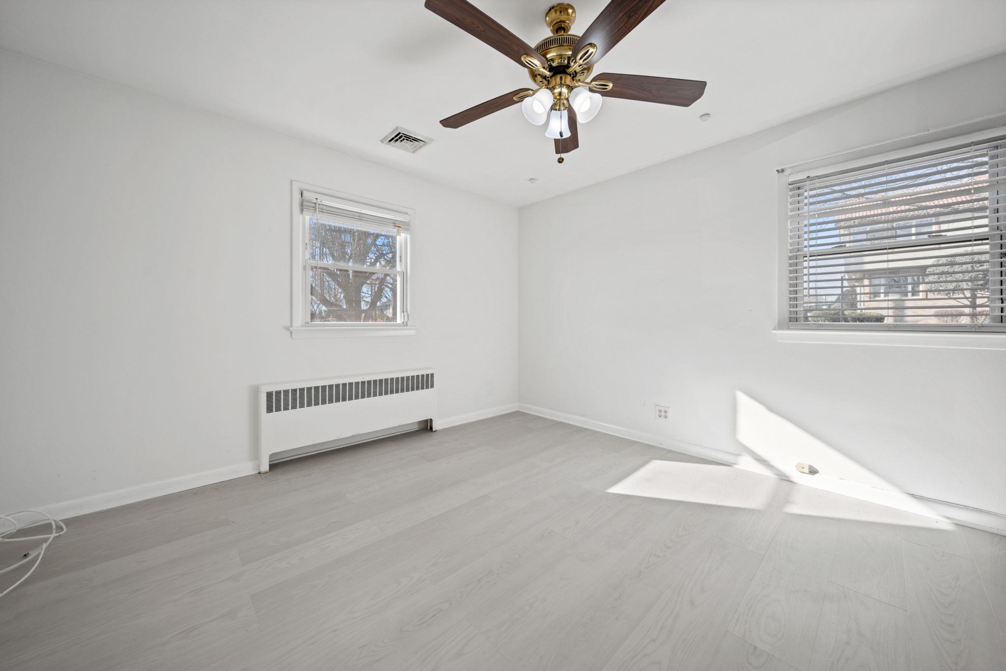 23 Arn Terrace Secaucus, NJ 07094 - Photo 13 of 23