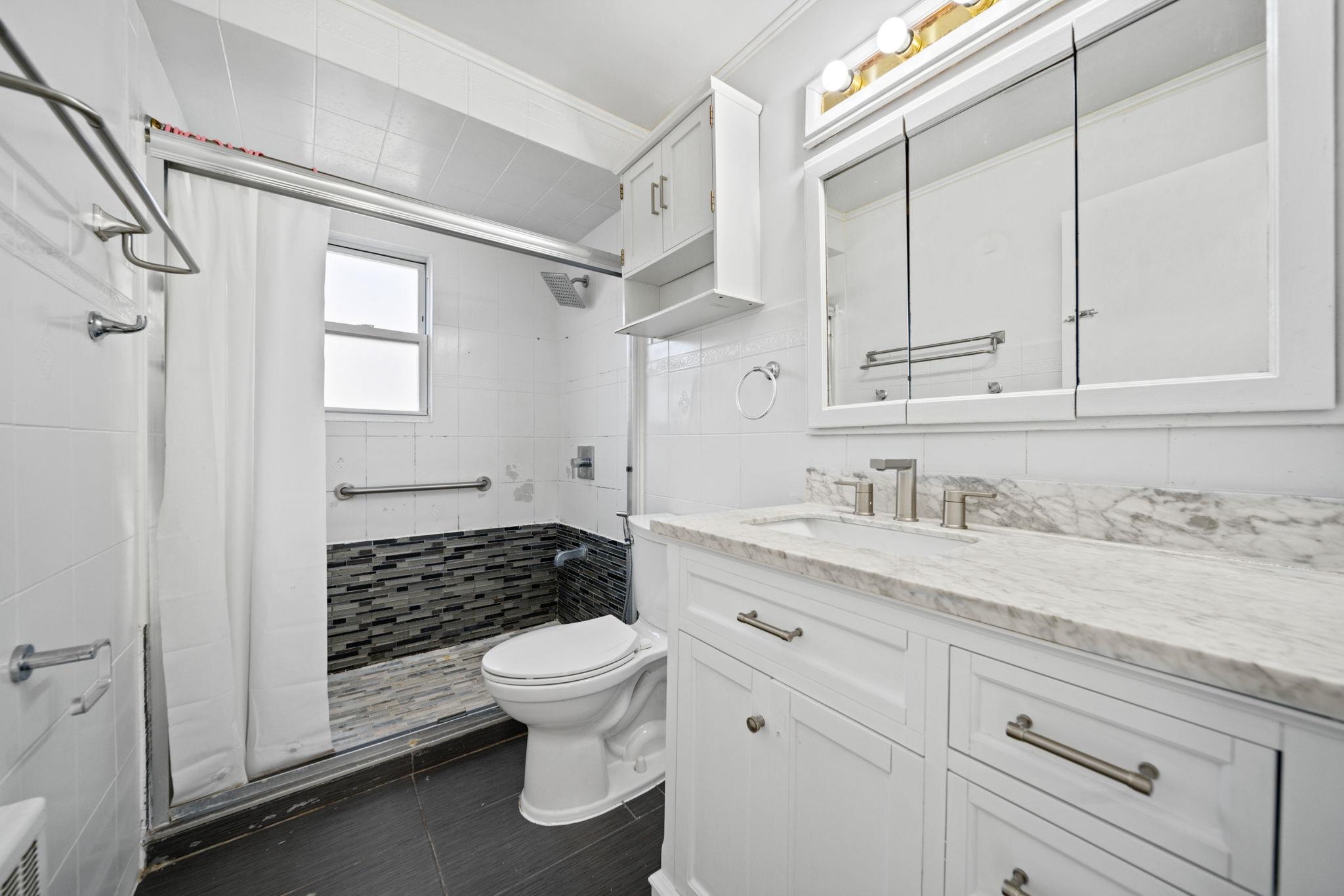 23 Arn Terrace Secaucus, NJ 07094 - Photo 15 of 23