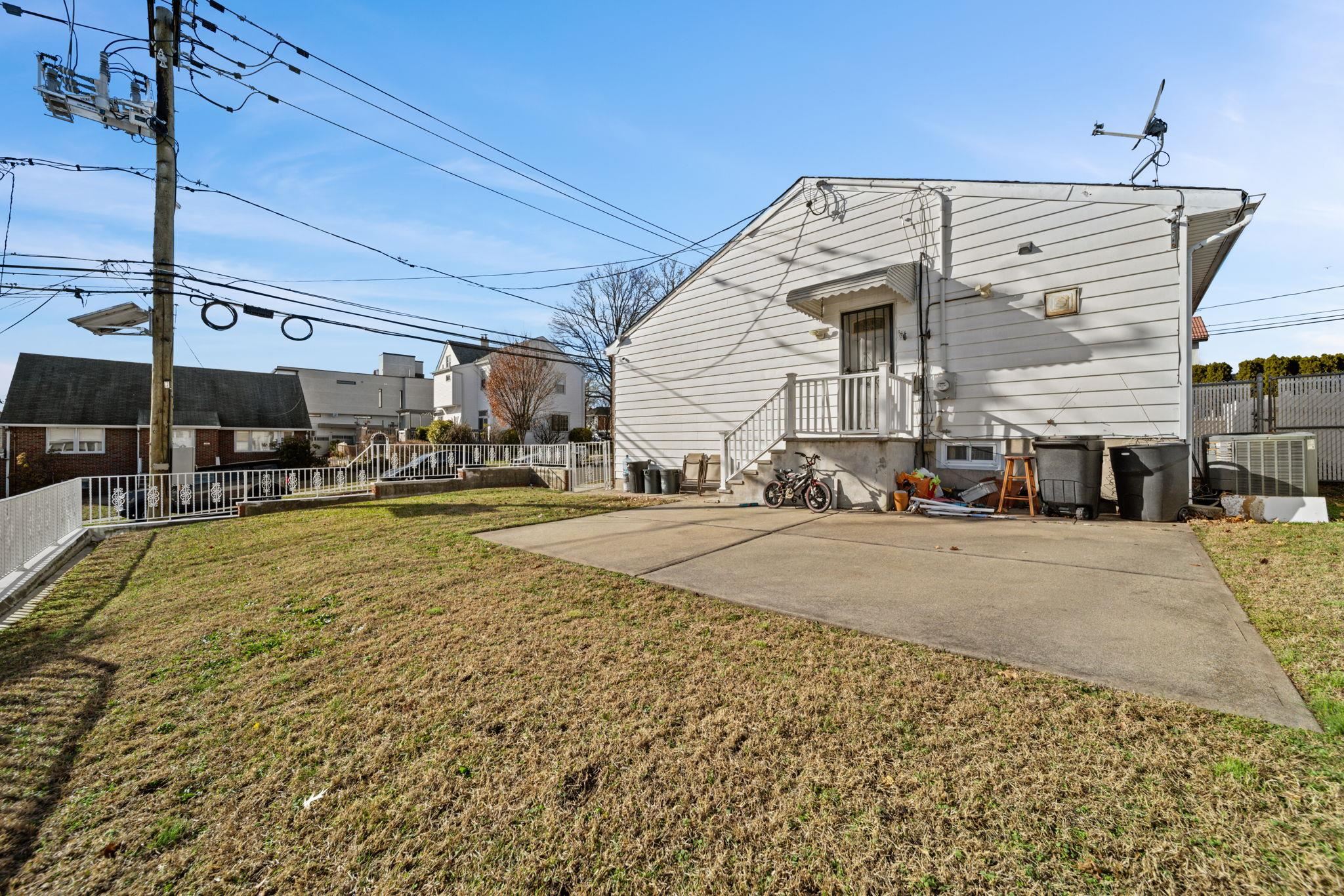 23 Arn Terrace Secaucus, NJ 07094 - Photo 20 of 23