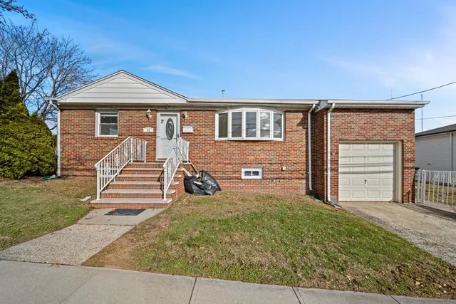 $3,600 | 23 Arn Terrace, Secaucus, NJ 07094
