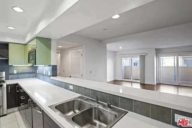$4,495 | 1616 South Westgate Avenue, Unit 105, Los Angeles, CA 90025