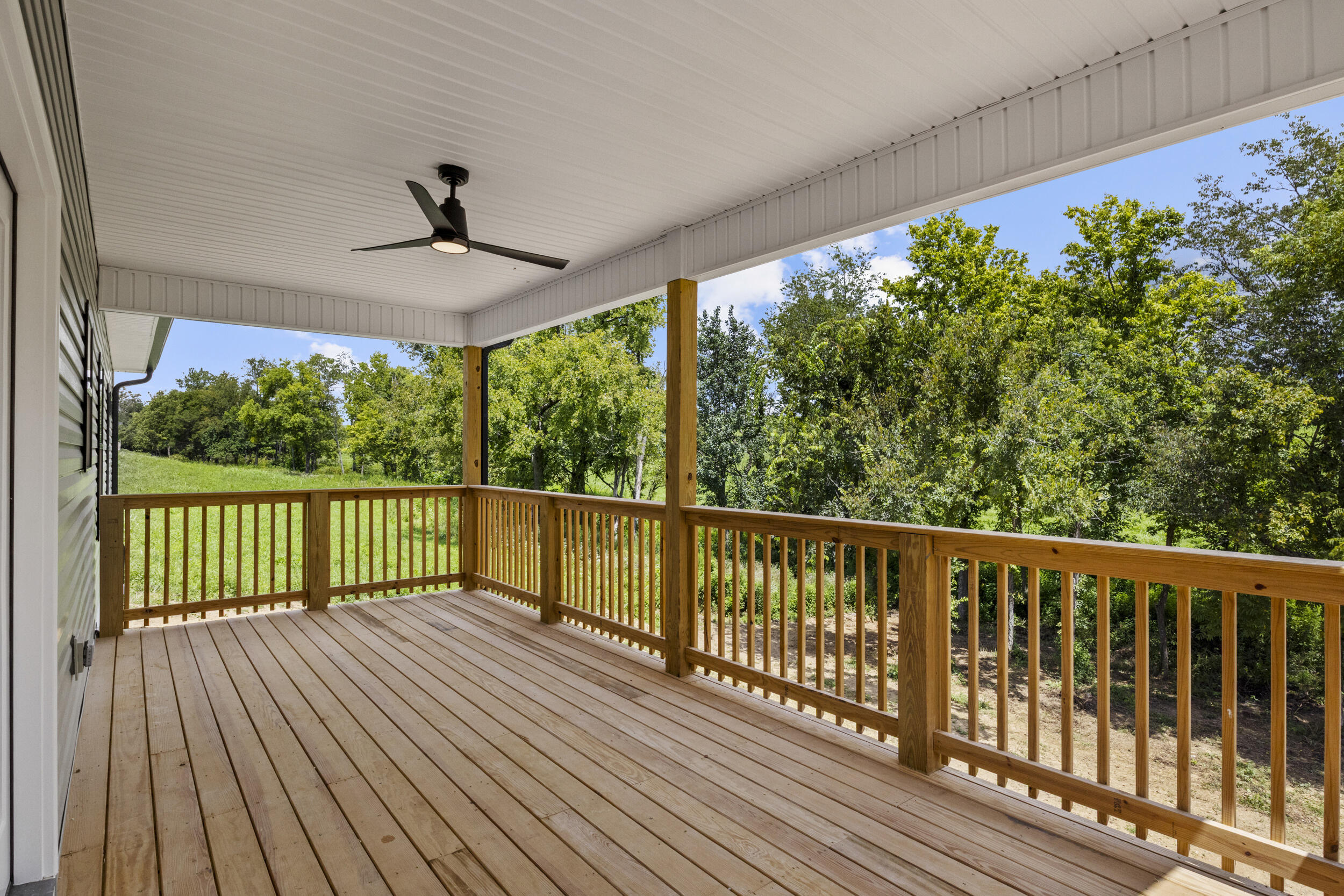 545 Boones Creek Road Lancaster, KY 40444 - Photo 38 of 49 Covered Back porch is huge!
