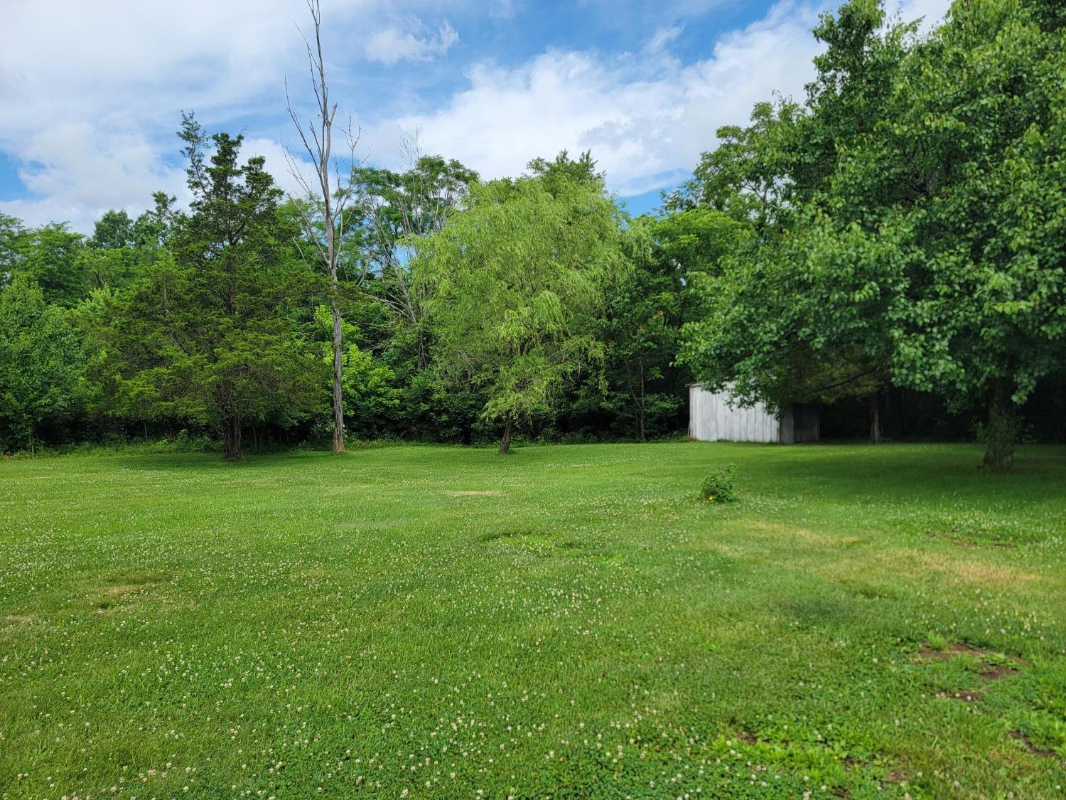 10827 Highridge Road Aurora, IN 47001 - Photo 2 of 28