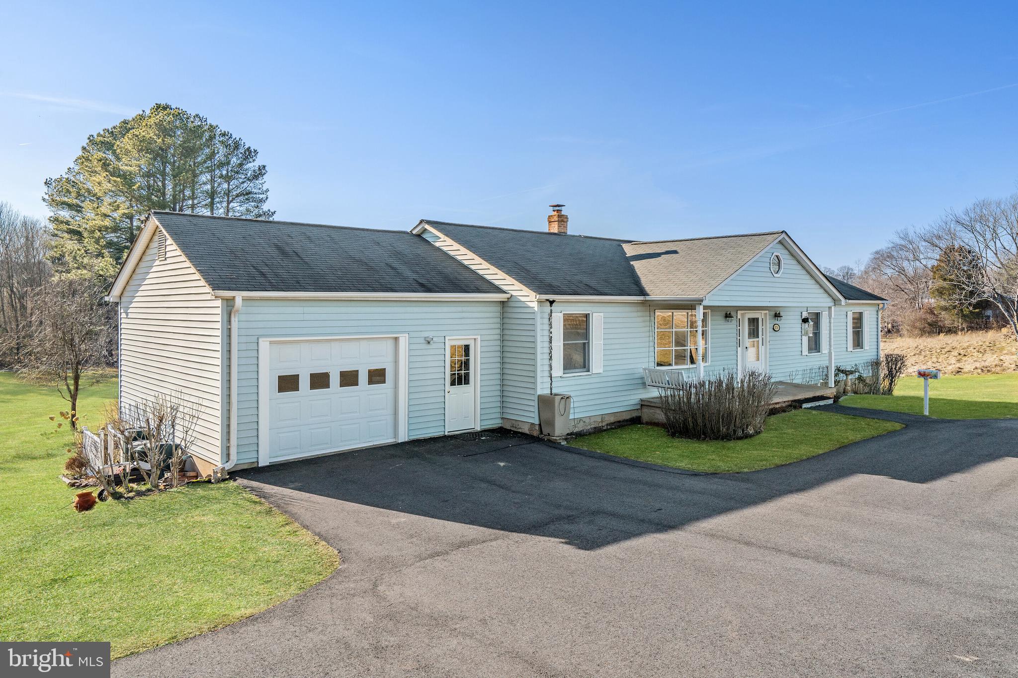8714 Meetze Road Warrenton, VA 20187 - Photo 2 of 64 Gallery Image 2