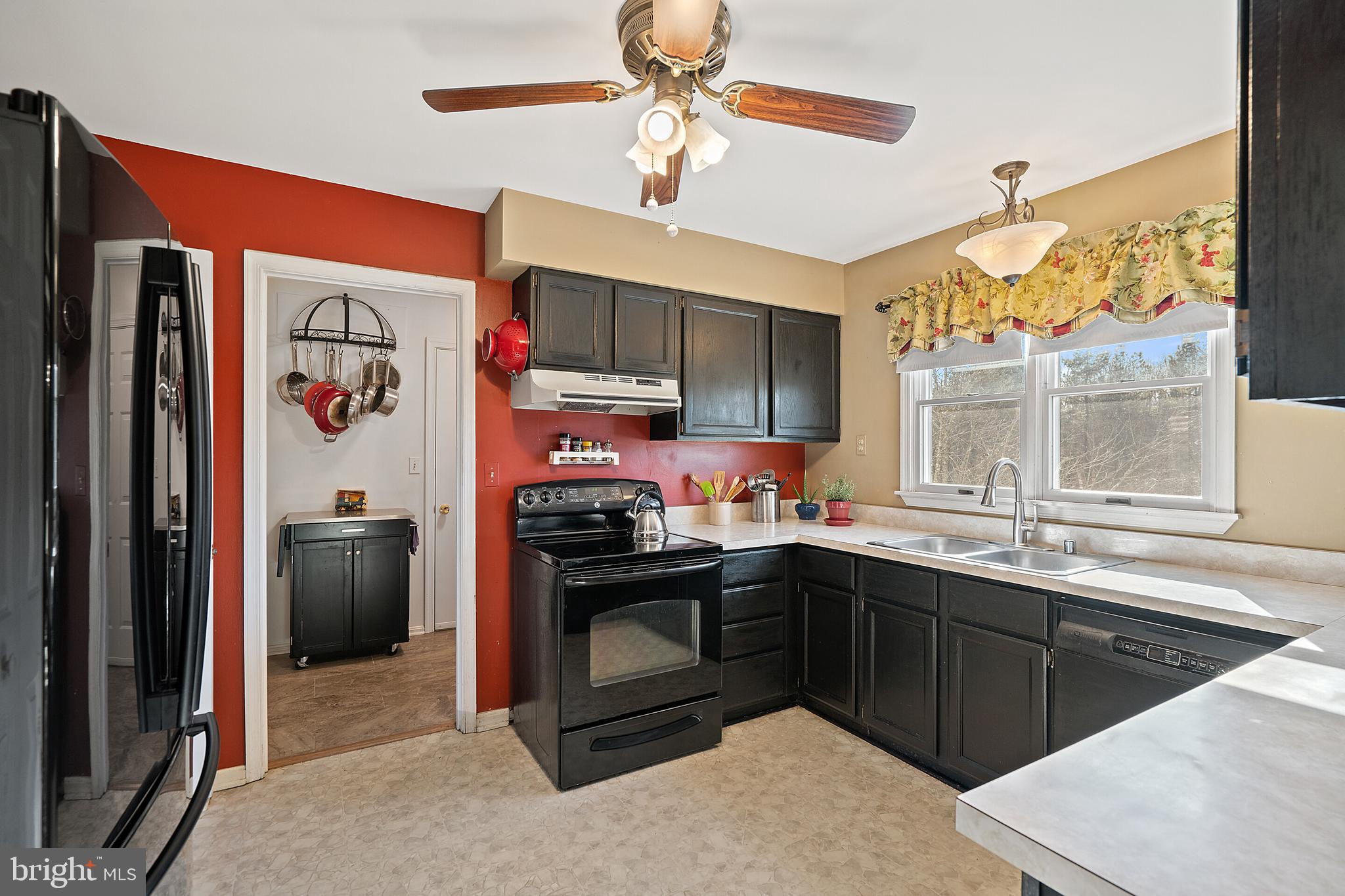 8714 Meetze Road Warrenton, VA 20187 - Photo 12 of 64 Gallery Image 12