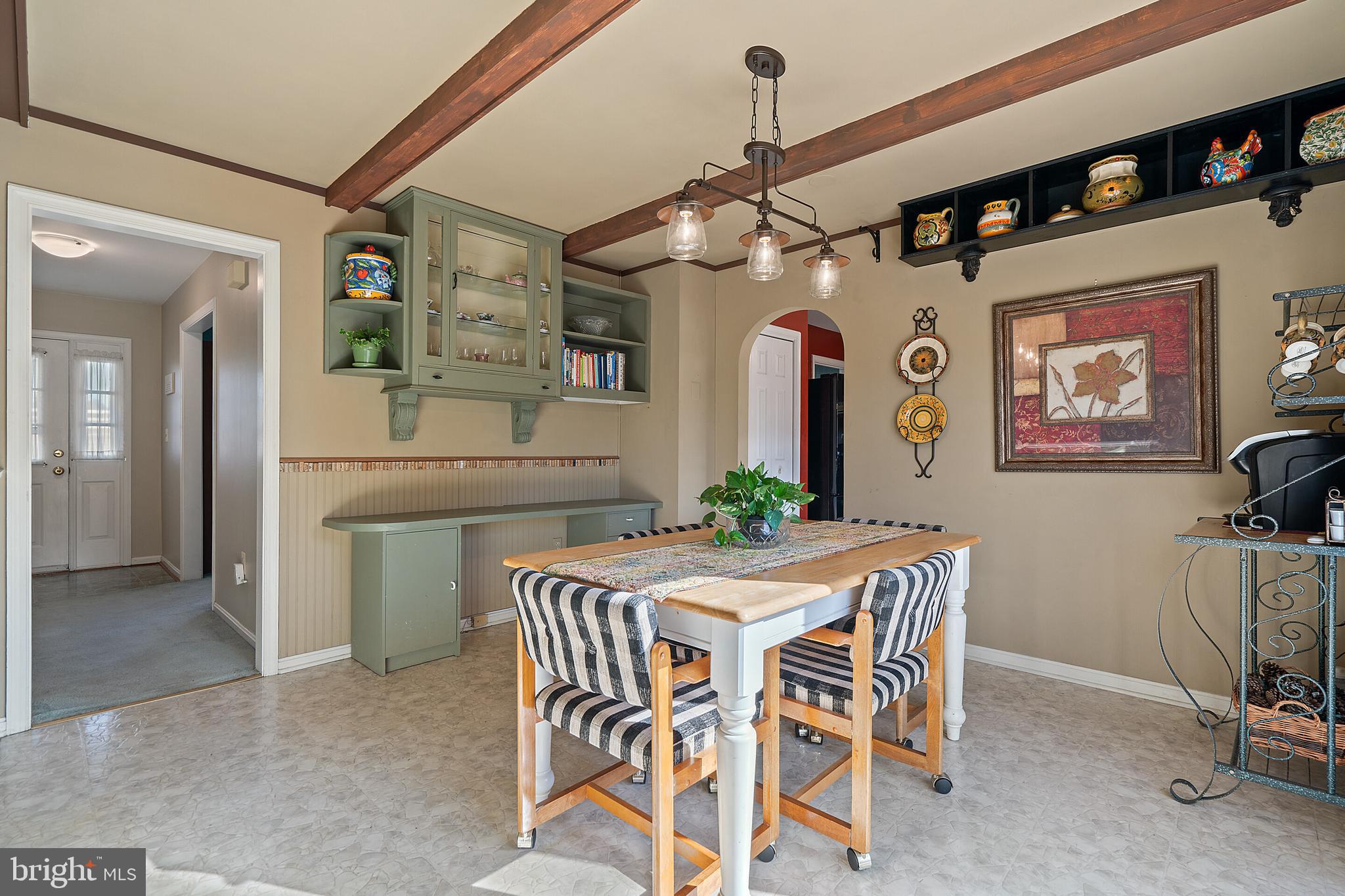 8714 Meetze Road Warrenton, VA 20187 - Photo 9 of 64 Gallery Image 9