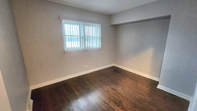 $1,850 | 1008 North Milwaukee Avenue, Unit 1, Libertyville, IL 60048