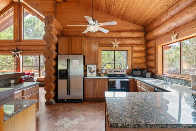 $775,000 | 2550 Fm 2342, Unit HERO'S HIDEAWAY, Burnet, TX 78611