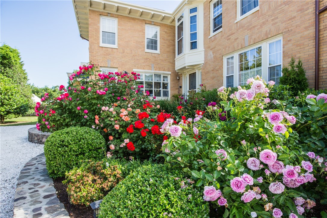 28 West Main Road Middletown, RI 02842 - Photo 37 of 42