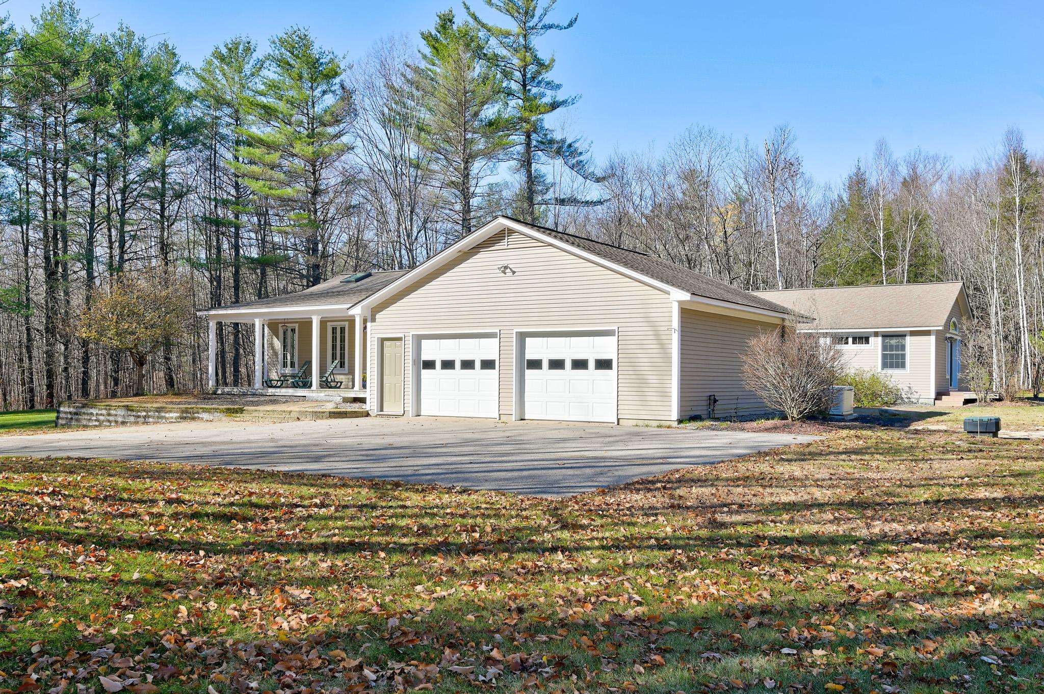 977 Hurricane Mountain Road Bartlett, NH 03845 - Photo 3 of 40