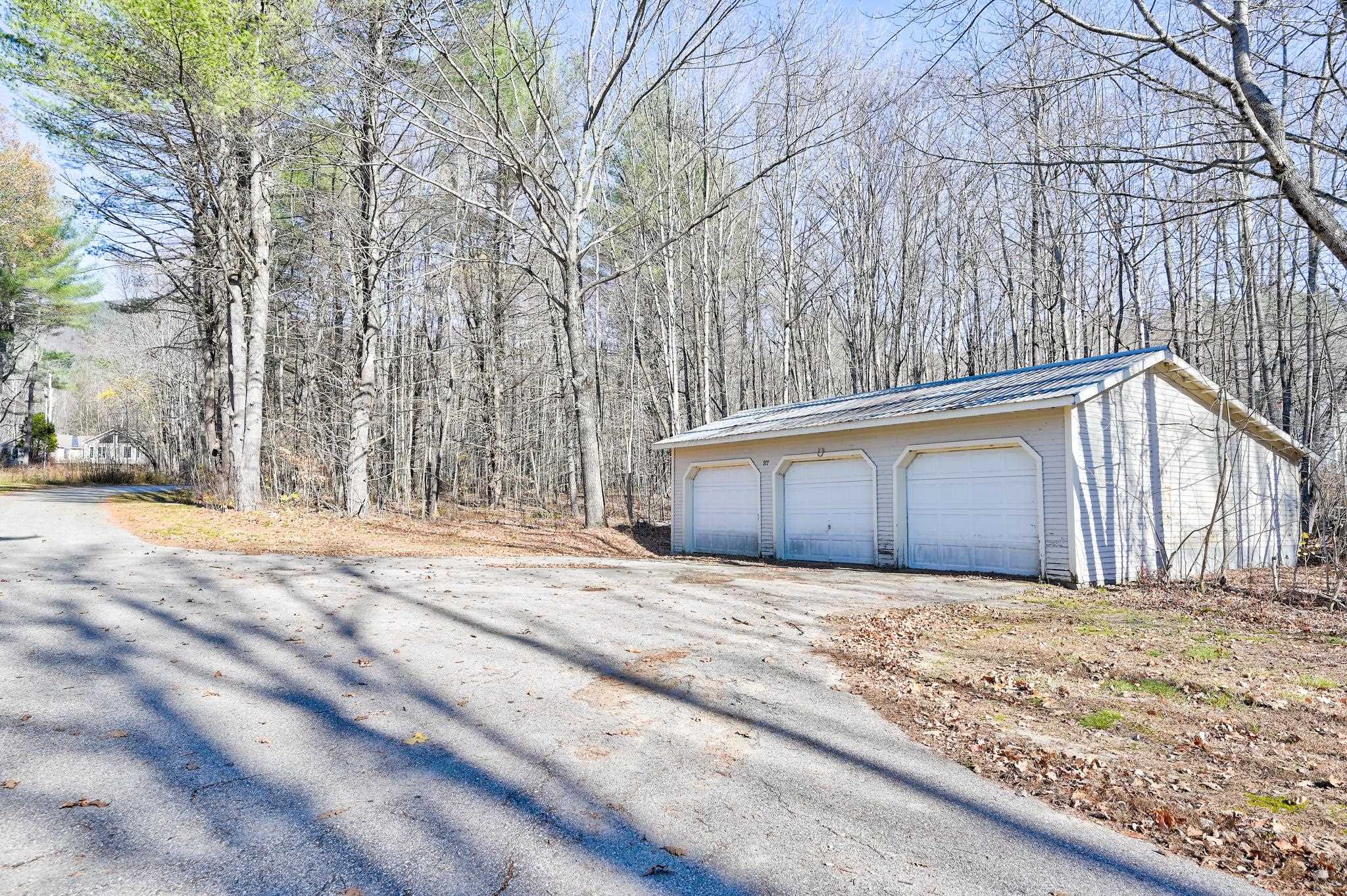 977 Hurricane Mountain Road Bartlett, NH 03845 - Photo 6 of 40
