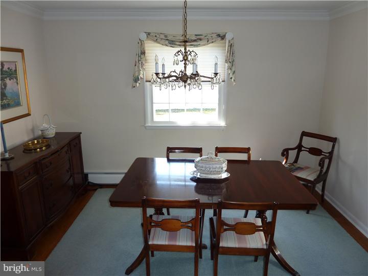 116 Harwicke Road Springfield, PA 19064 - Photo 8 of 12