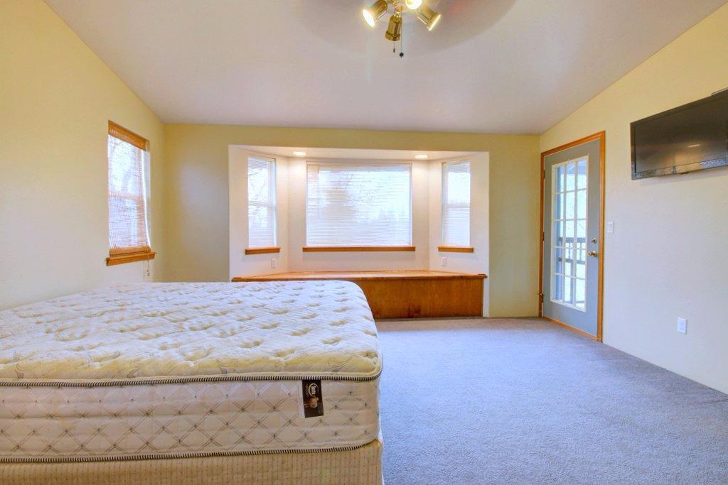 210 Rene Drive Shady Cove, OR 97539 - Photo 10 of 33 Additional Photo
