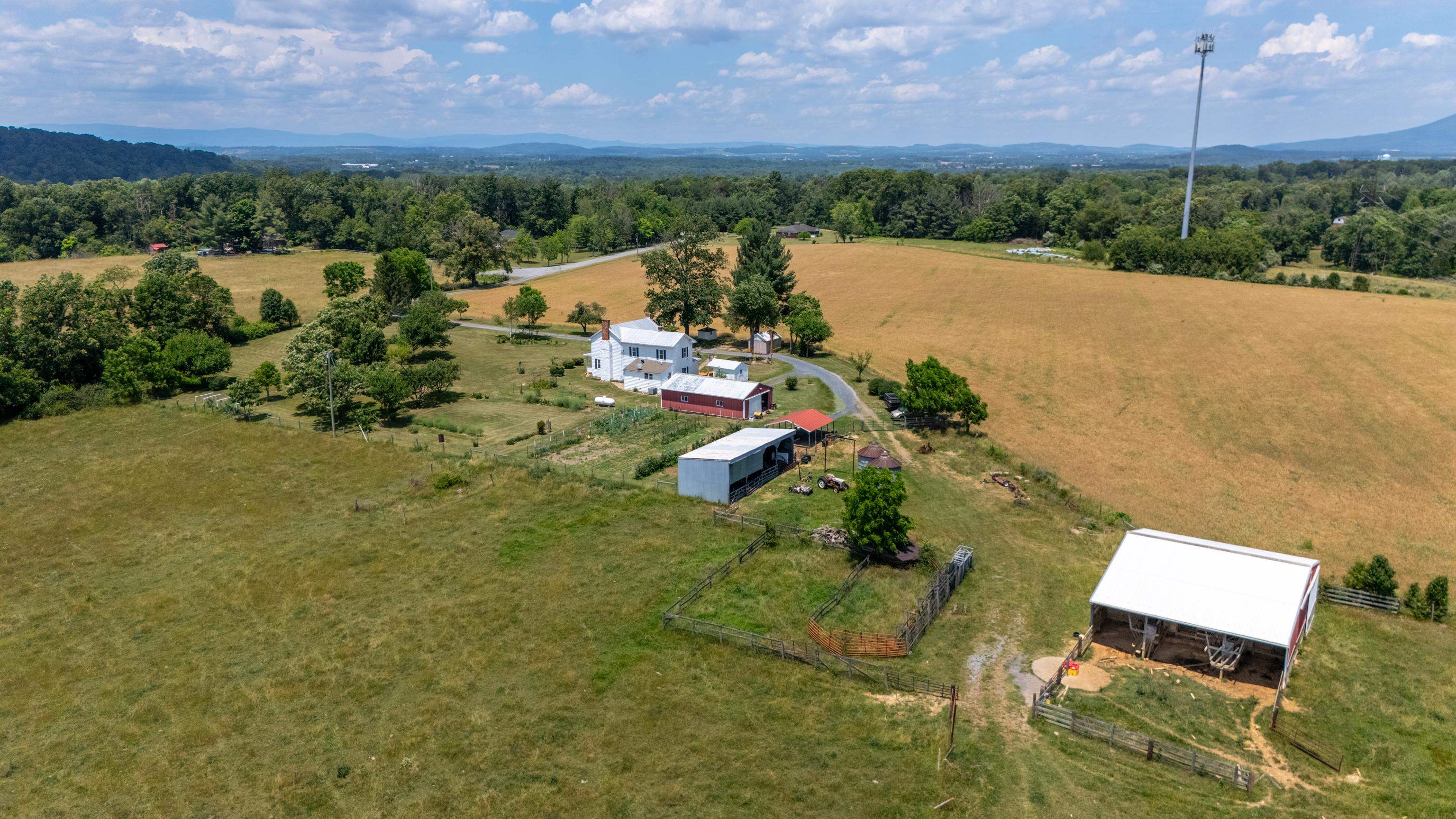 139 Teter Road Grottoes, VA 24441 - Photo 11 of 68