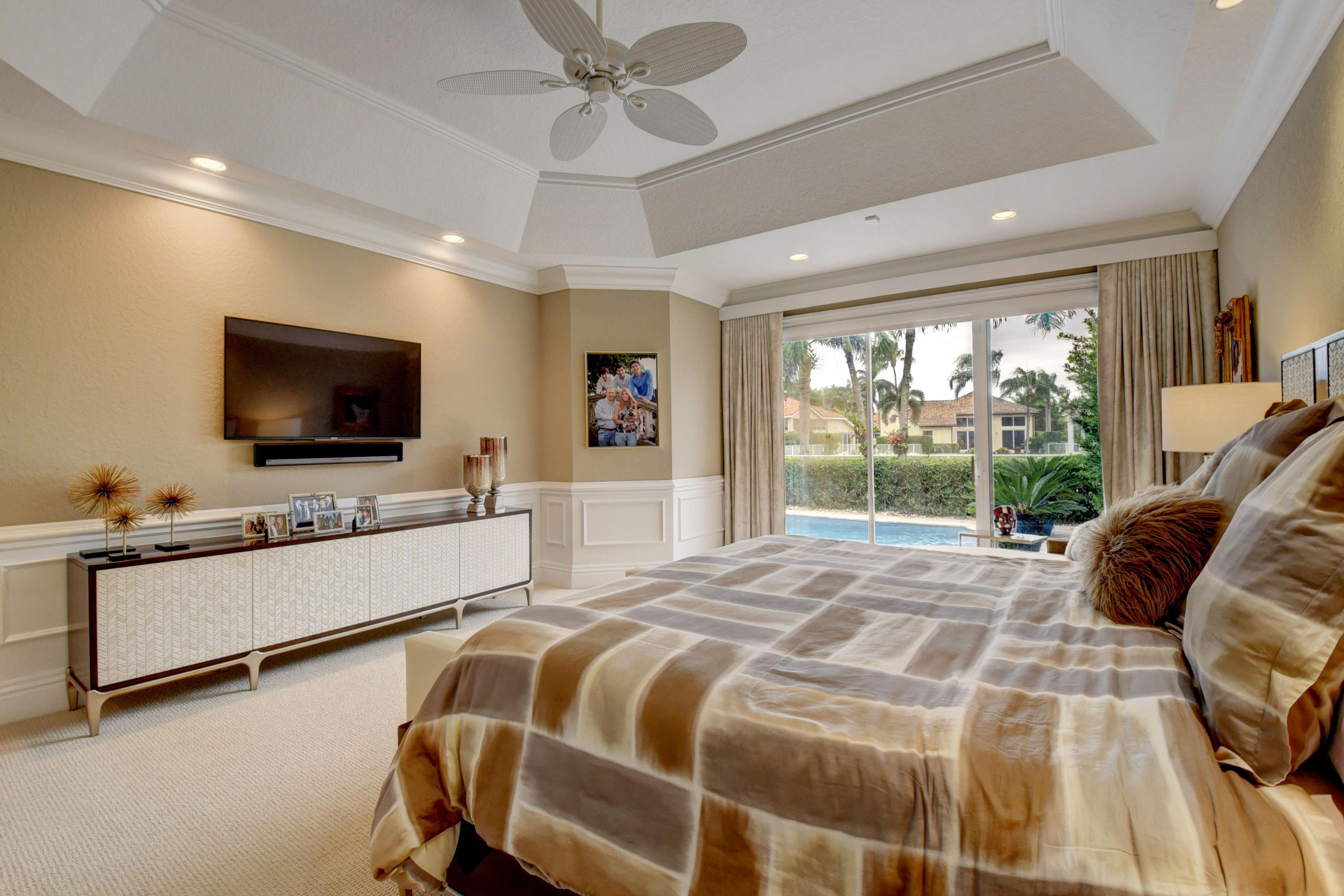 5653 Regency Circle East Boca Raton, FL 33496 - Photo 18 of 65 View to pool