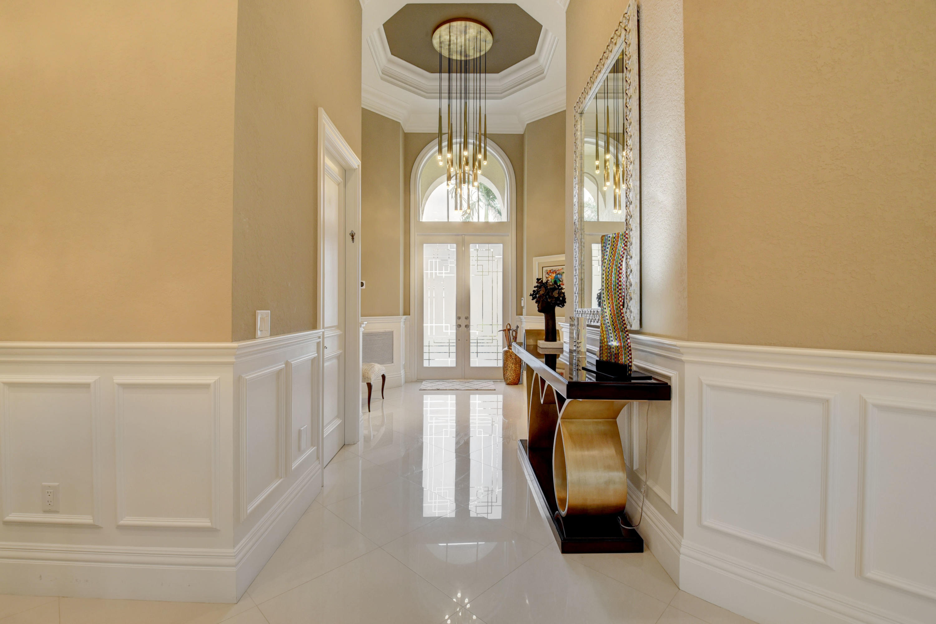 5653 Regency Circle East Boca Raton, FL 33496 - Photo 3 of 65 Foyer