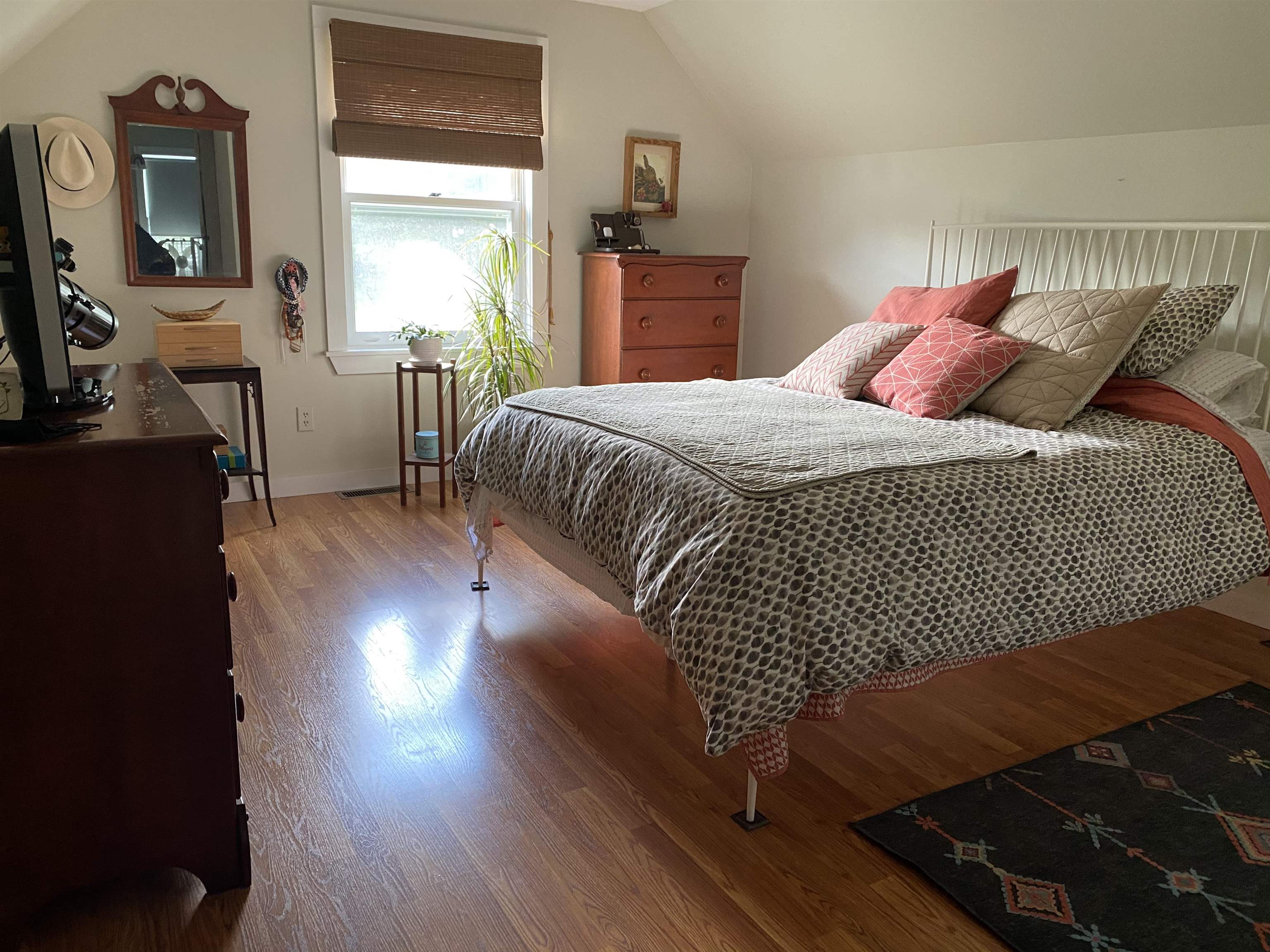 28 Pleasant Way Johnson, VT 05656 - Photo 11 of 15 Gallery Image 11