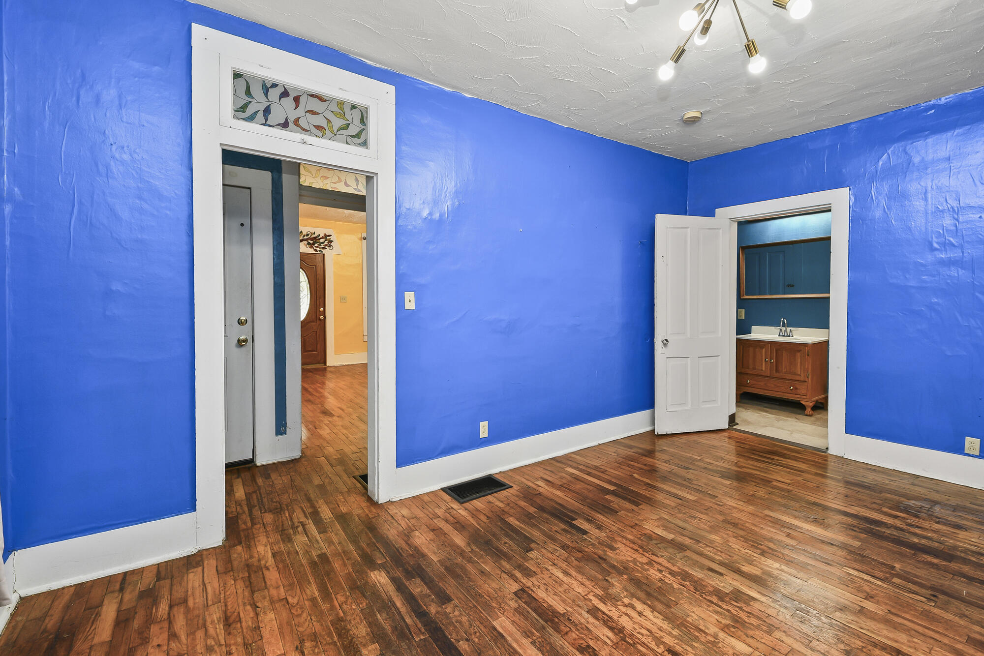1908 North Robberson Avenue Springfield, MO 65803 - Photo 18 of 37 Dining Room
