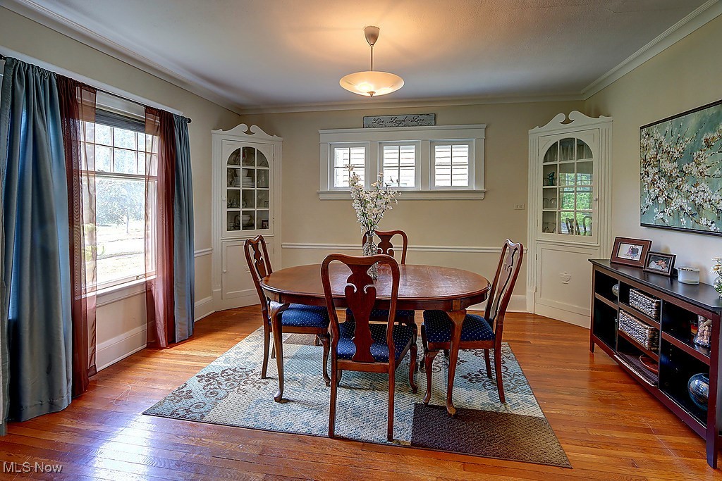 3323 East Fairfax Road Cleveland, OH 44118 - Photo 5 of 24